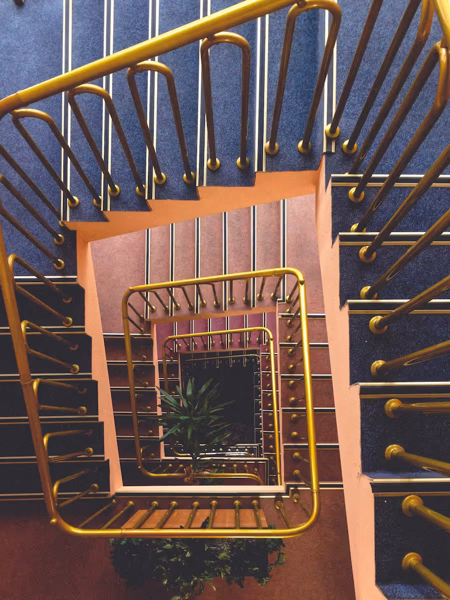 7 Design Decisions That Separate $10M ARR SaaS Companies from Startups Cover Image